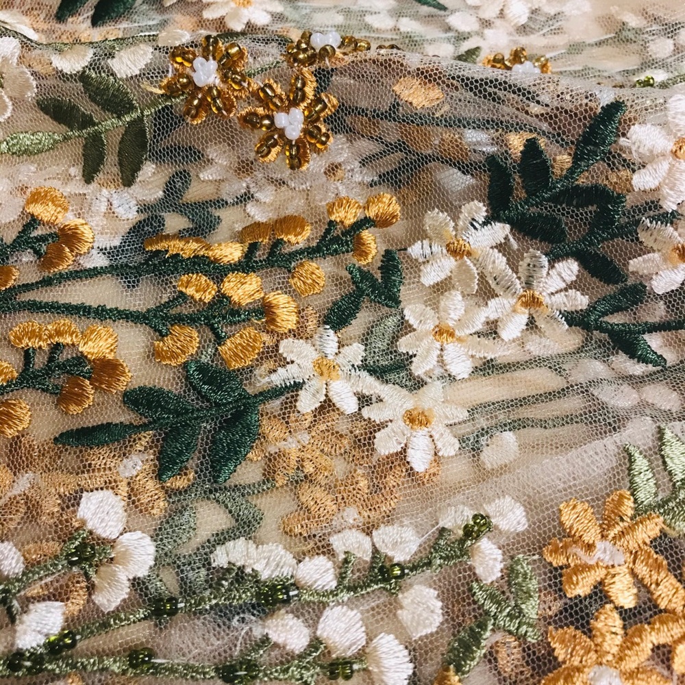 SOLD ⚡️⚡️⚡️AQUA NWT floral plunge embroidered gown - Picture 4 of 8